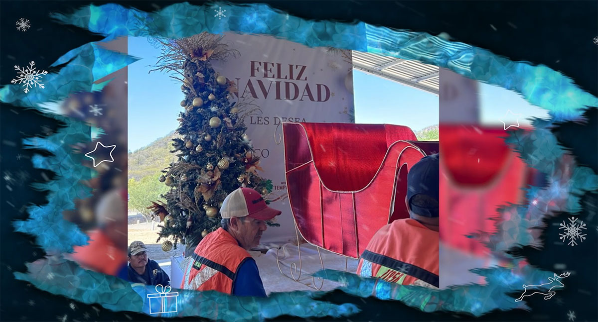 Feliz Navidad poster with Christmas tree and sleigh
